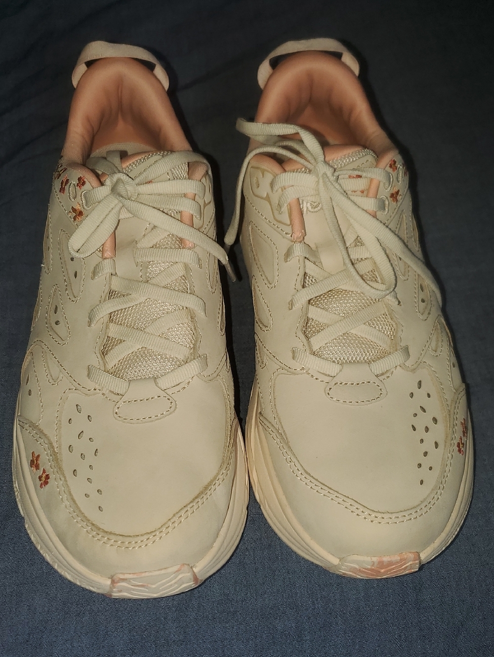 Hoka One One Clifton Leather Embroidered Floral Cream Vibrant Bloom Shoes 41 9.5
